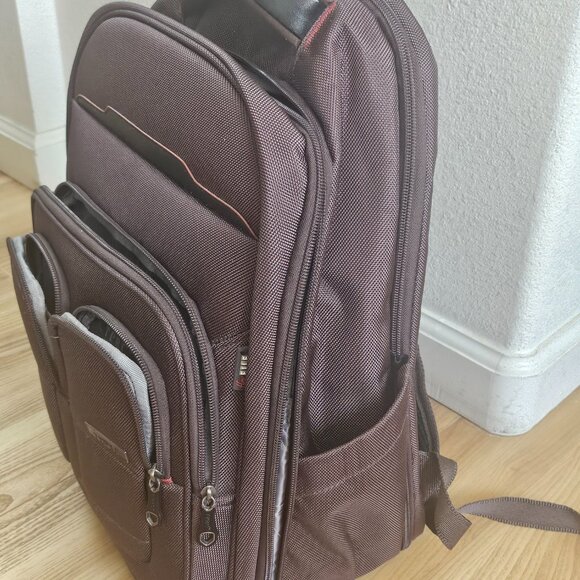 Computer Backpack - Picture 6 of 8